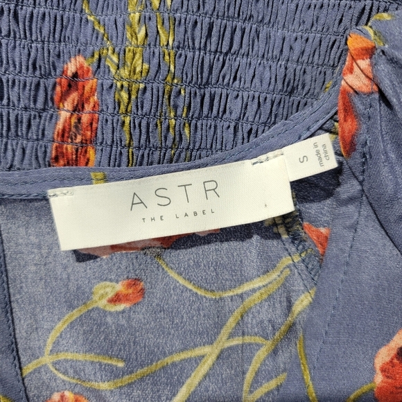 ASTR The Label Blue Floral Dress Ballon Dolman Sleeves Ruched Skirt Size S - Picture 9 of 13